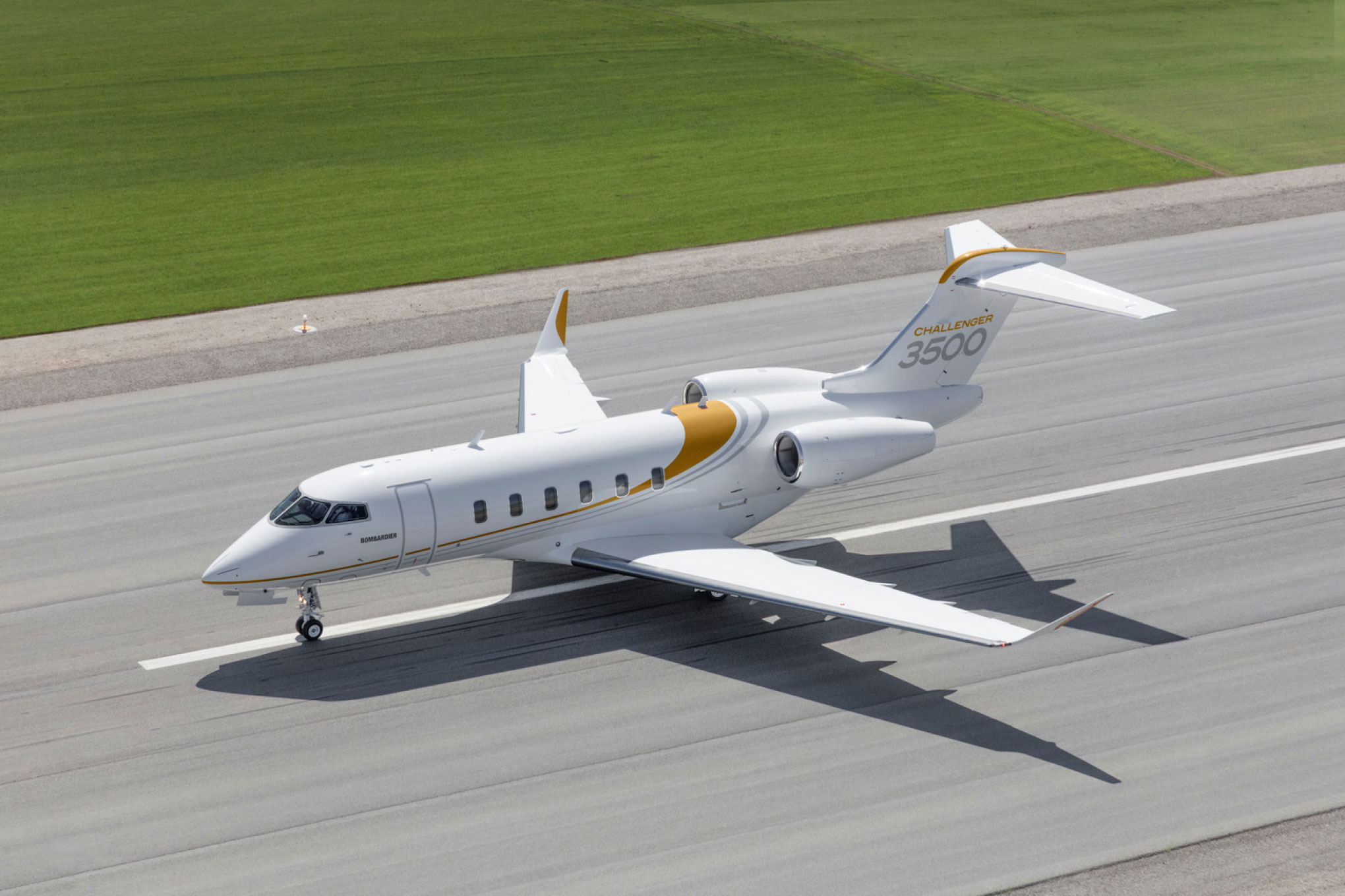 Bombardier Challenger 350/3500 in Challenger 3500 paint on the runway